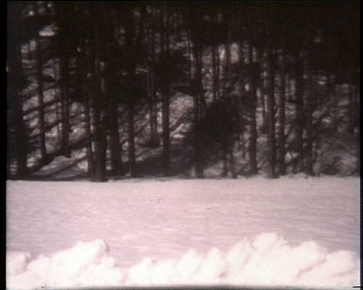 Schneewand, 3min. loop, 16mm, 2005
